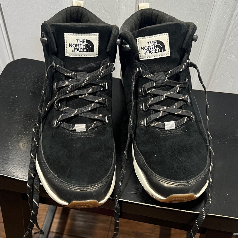 The North Face back 2 Berkeley Lace-Up Hiking Boots black suede wmns size 11